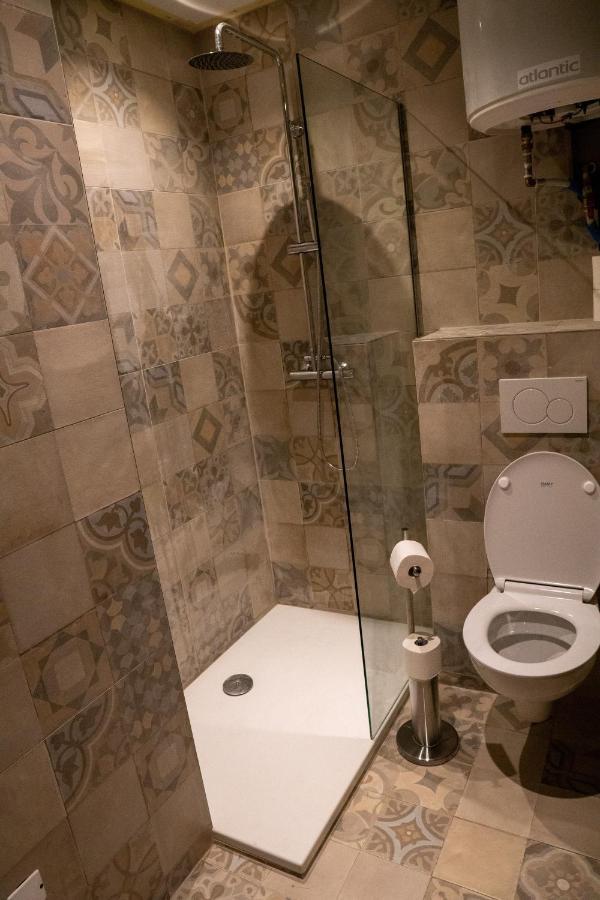 Coeur De Ville T2, Terrasse, Clim Tt Equipe, Parking Sanary-sur-Mer Dış mekan fotoğraf